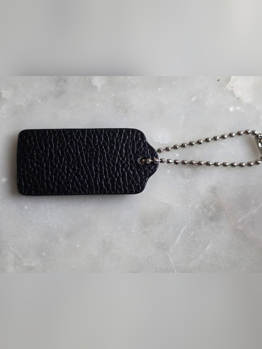 Coach Black Pebbled Leather Hangtag W/ Silver Chain - Picture 2 of 6